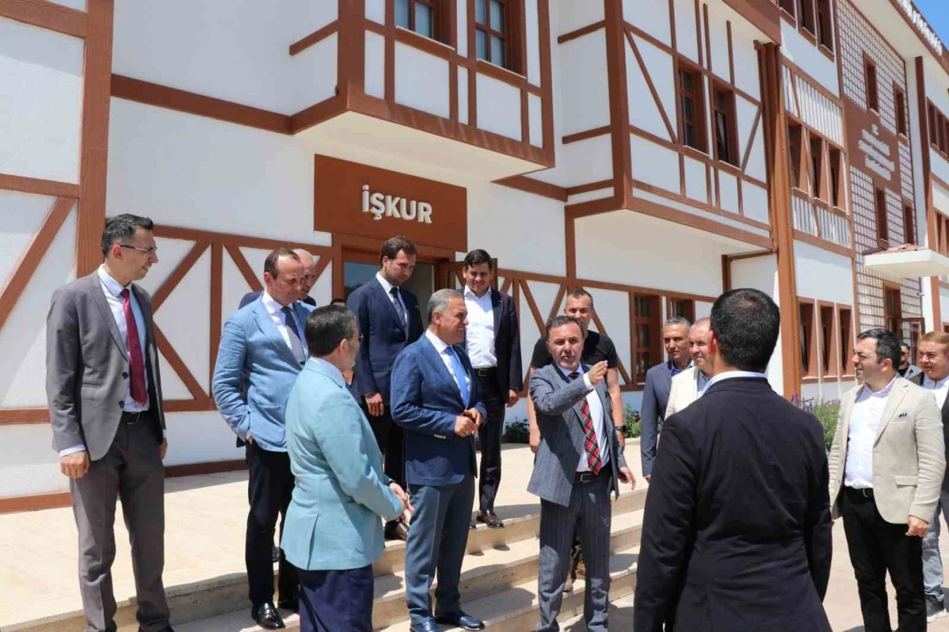Yalova Valisi Ahmet Hamdi Usta, yatırımları yakından takip ediyor