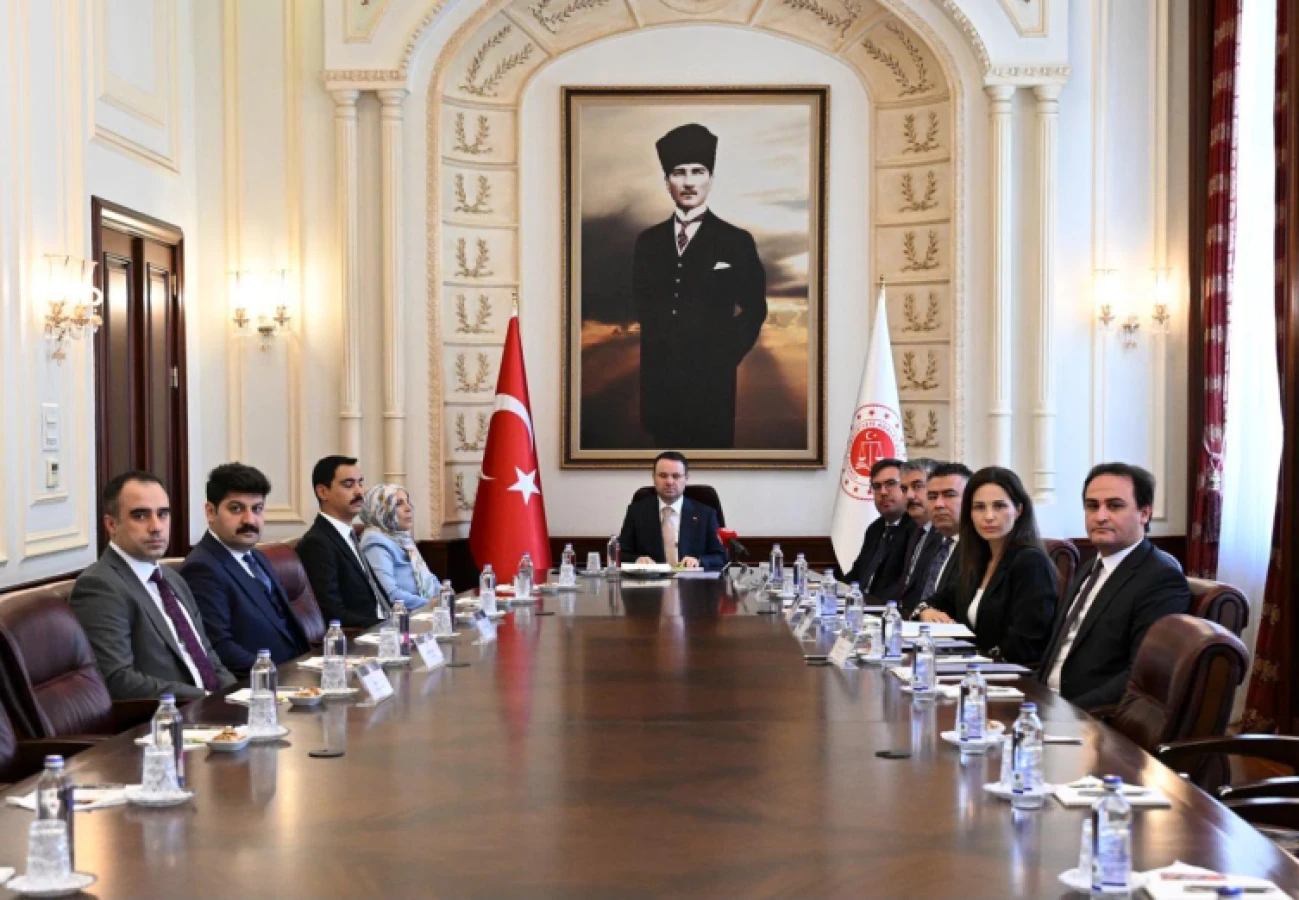 Adalet Bakanlığı, Bakan Gürlek'in Muhsin Yazıcıoğlu'nun ailesiyle görüşeceğini duyurmuştu