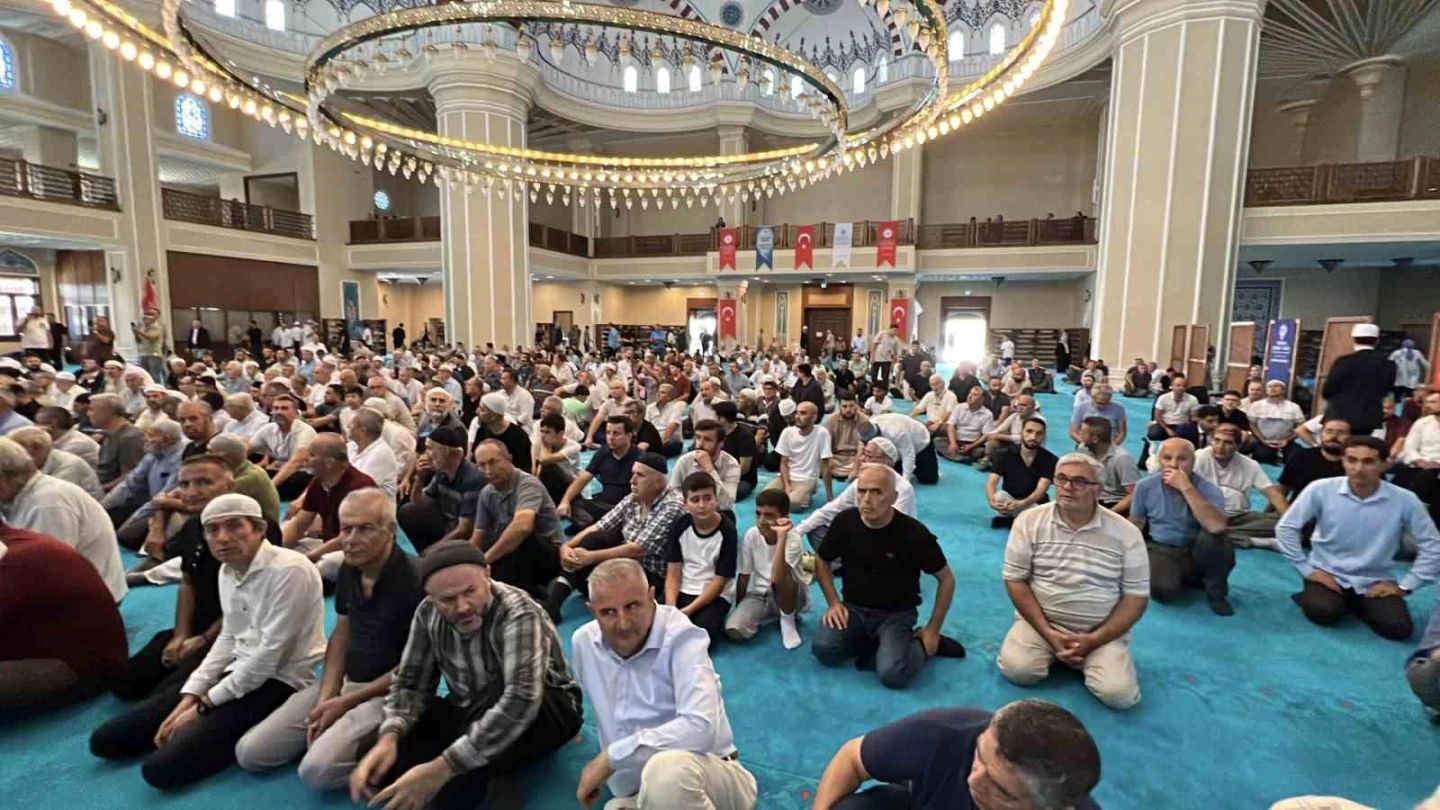 "Ezan bizim için sadece bir namaz daveti değil bir kimlik beyanıdır"